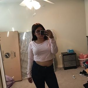 Long sleeved pink crop top